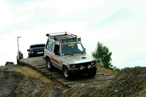 4 x 4 Off Road Hire